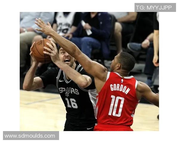 马刺与火箭G2精彩对决回顾54比赛录像全景解析