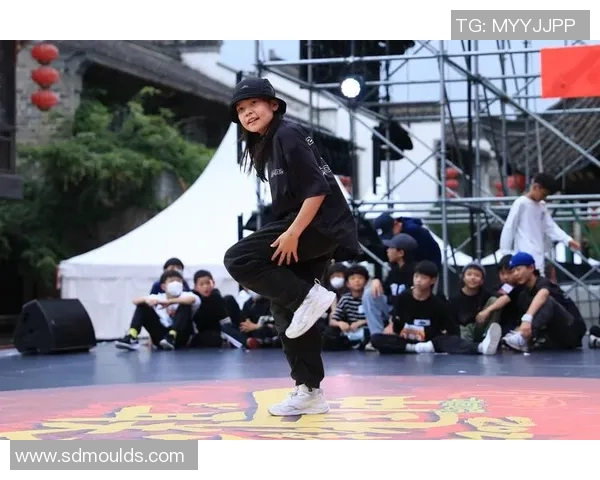 南京街舞队实力飙升再创佳绩引领全国街舞力量新潮流