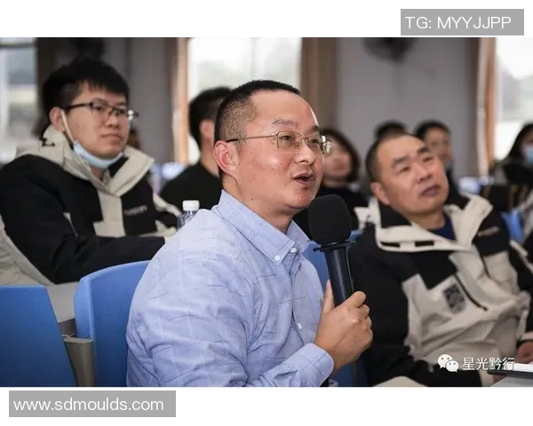 广州街舞队员个人能力分析与团队协作的深度探讨 广州街舞队员个人能力分析与团队协作的深度探讨